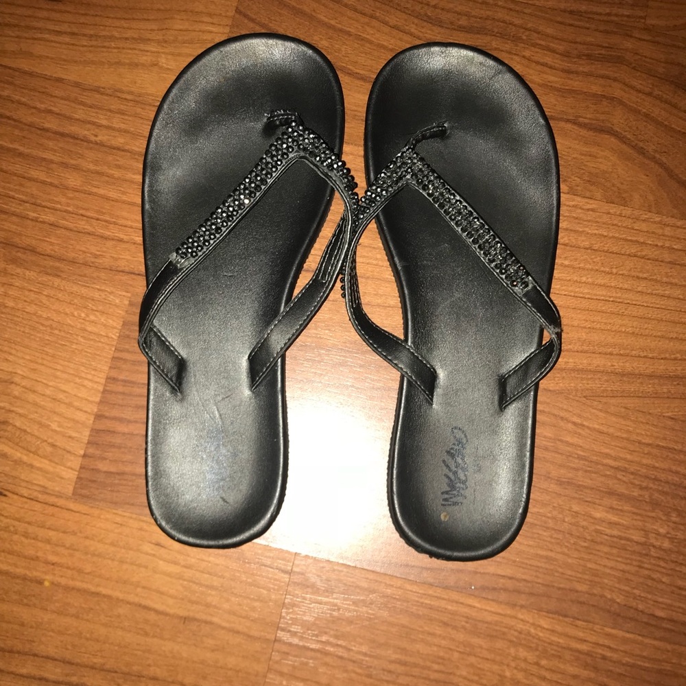 3/$10 Dark Grey Women’s Flip Flops